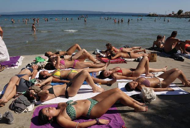 Split: Gužva na najpoznatijoj gradskoj plaži Bačvice