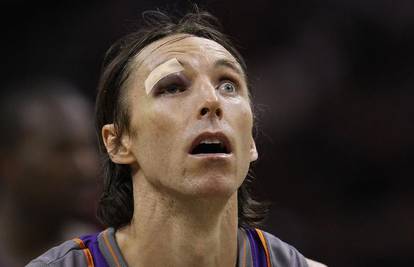 Steve Nash slomljena nosa srušit će Jacksonov niz?