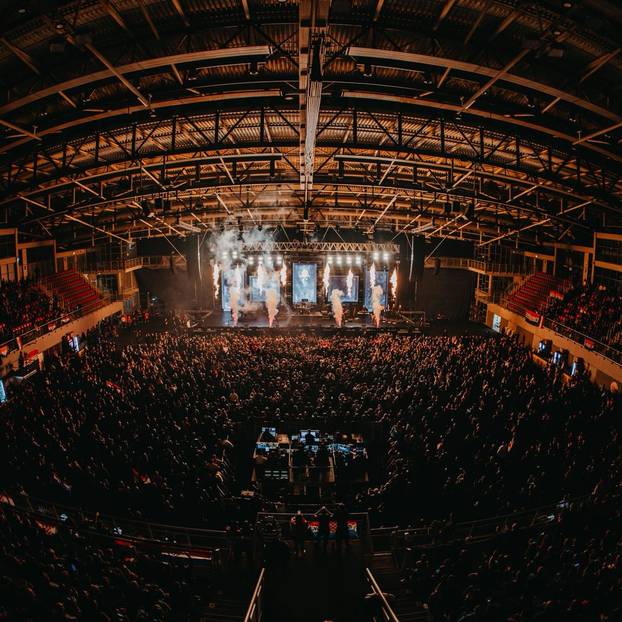 FOTO Drugi Thompsonov nastup u Poreču: Pogledajte kakva je atmosfera na koncertu u Istri