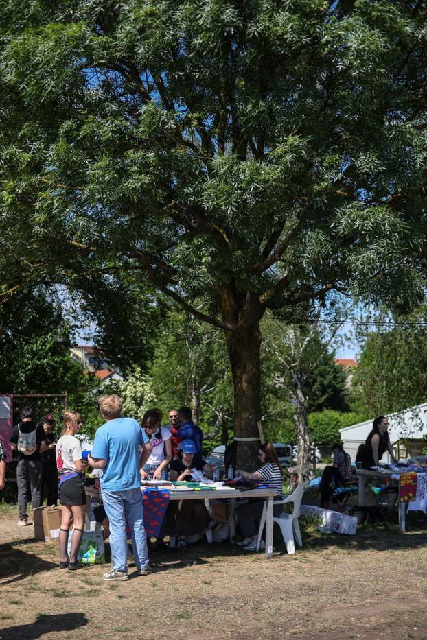 Zagreb: Pripreme za Trnjanske kresove