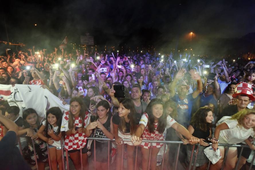 MjeÅ¡tani Bilica organizirali doÄek za srebrnog reprezentativca Duju Äaletu-Cara