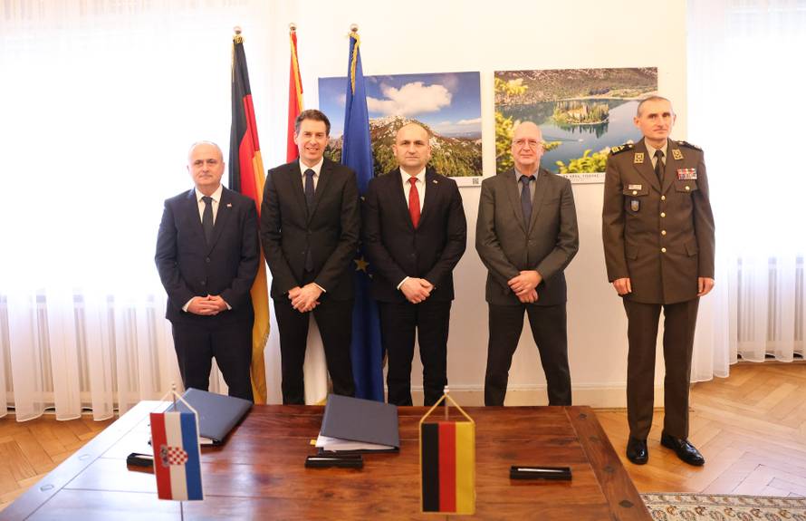 Potpisana najveća tenkovska nabava u povijesti: Hrvatska kupuje 44 tenka za 1,5 mlrd. €