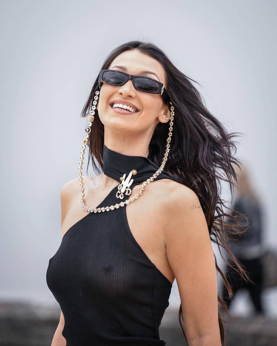 Bella Hadid priznala: 'Stalno sam se vraćala muškarcima i ženama koji su me zlostavljali'