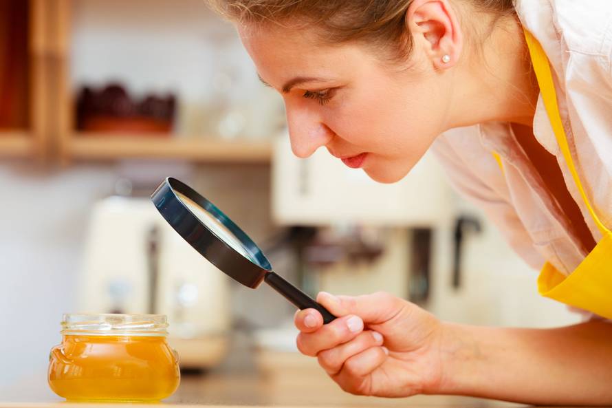 Evo zašto je dobro svako jutro pojesti med s češnjakom na prazan želudac - i tako 7 dana