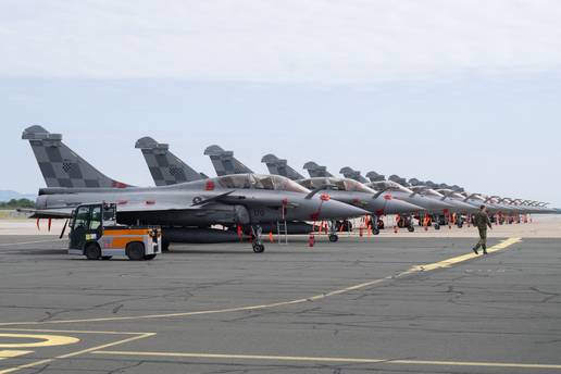 Tvrdili su da smo kupili najbolje opremljene Rafaele, a ve&cacute; sad dogovoraju modernizaciju