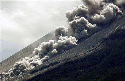 Vulkan eruptirao na Javi, mještani ne žele otići