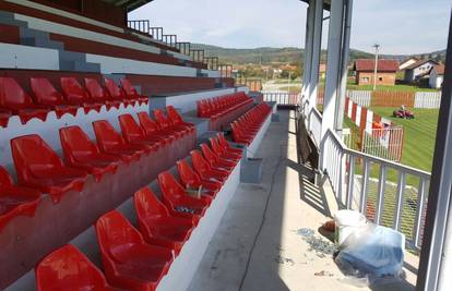 Oriovčani su svom klubu nakon semafora kupili i 200 sjedalica