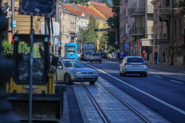 Zagreb: Od danas za sav promet otvorena je ulica Ribnjak