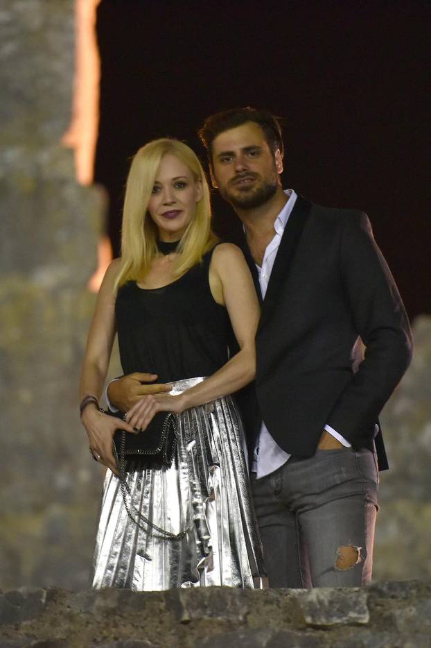 Pula: Jelena Rozga i Stjepan Hauser uživali na koncertu Olivera i Gibonnija u Areni