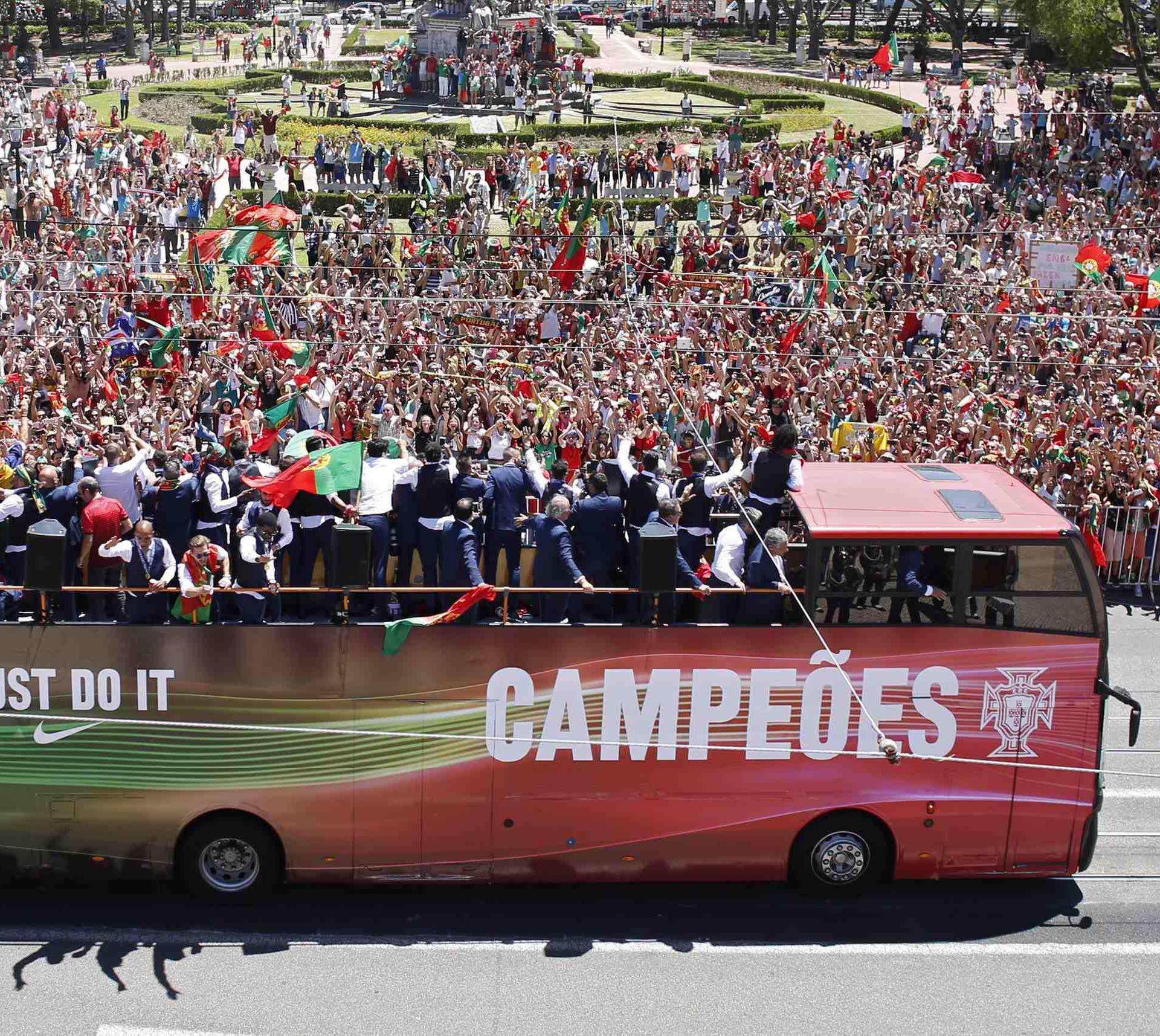 Portugal EURO 2016 team ride in open bus on their return to Lisbon