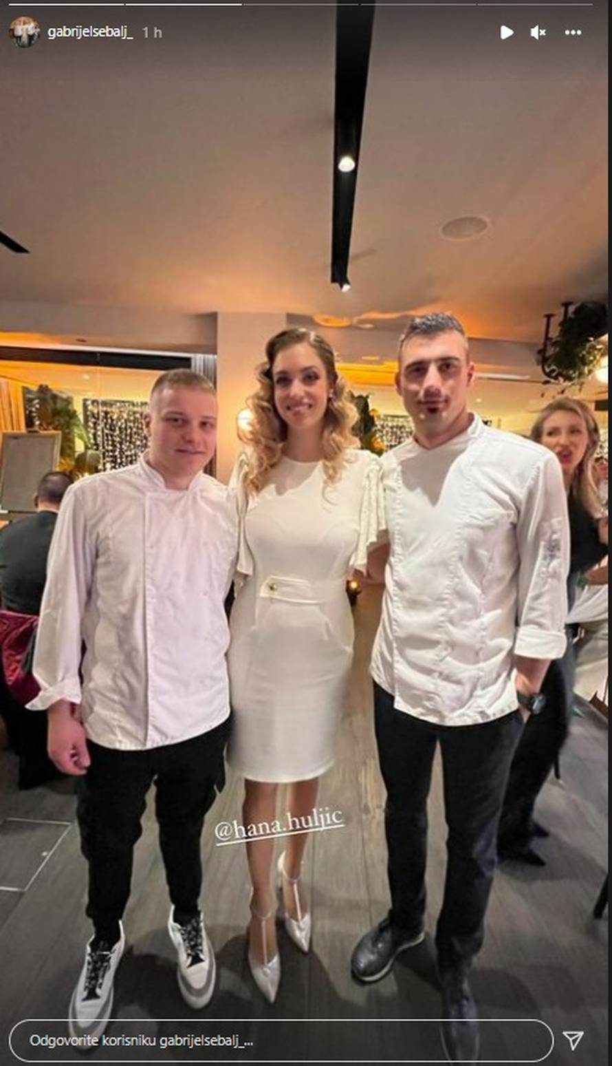 Grašo zaplakao kada je zbor u crkvi njemu i Hani zapjevao 'All You Need Is Love' od Beatlesa