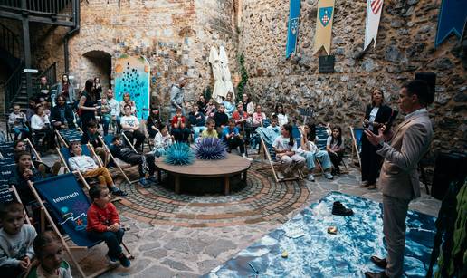 'Sretno more' stiglo i na kontinent: predstava odu&scaron;evila djecu u Karlovcu