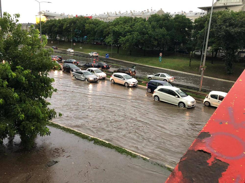 Nevrijeme: Autocesta Zagreb-Beograd bila je zatvorena