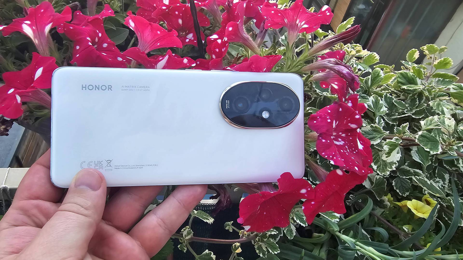 FOTO Isprobali smo Honor 200 Pro: Prvi dojmovi s telefonom koji  želi biti 'kralj portreta'