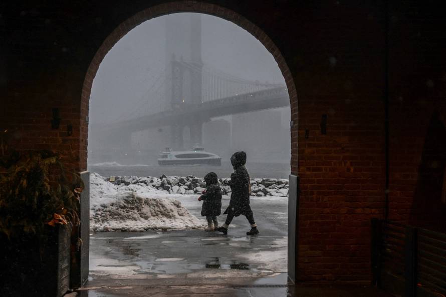 Winter snow storm hits New York City