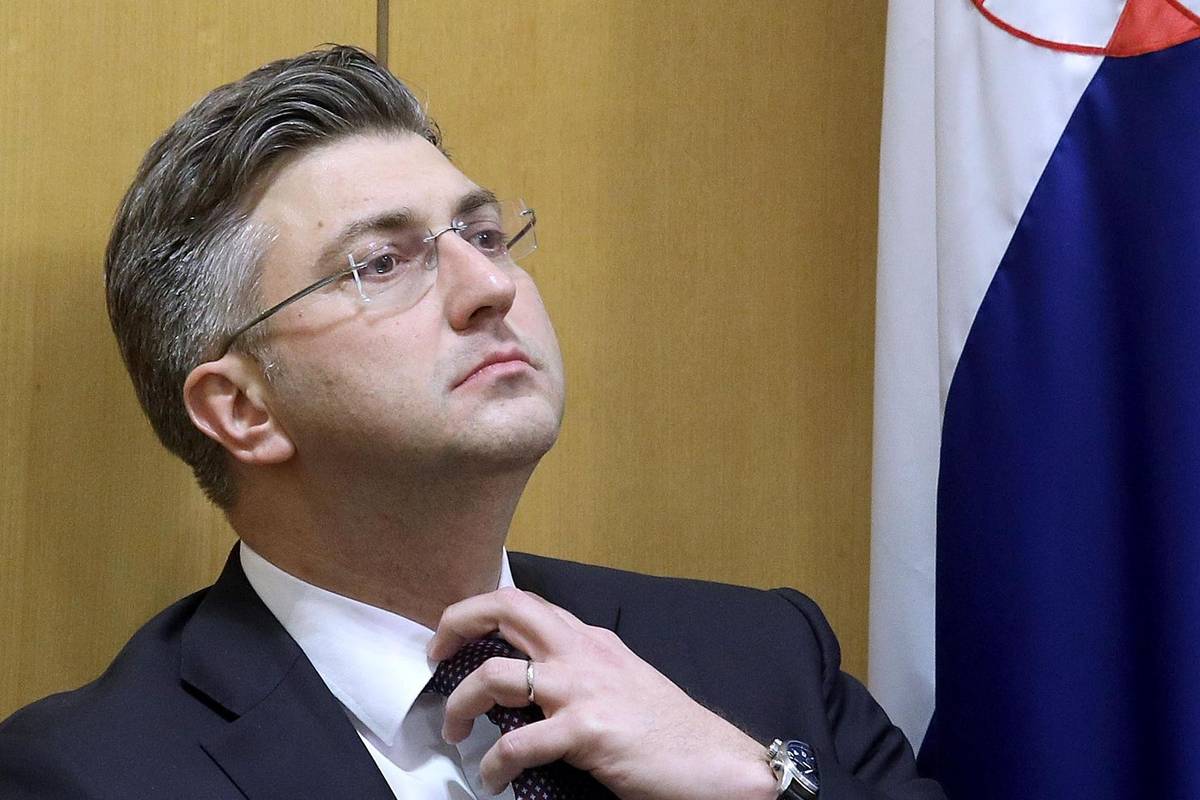 Anatomija udara na Andreja Plekovića: Rušenje se nastavlja