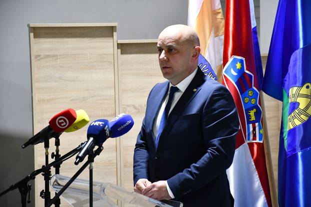 Predsjednik RH Zoran Milanović na obilježavanju Dana Općine Stari Mikanovci