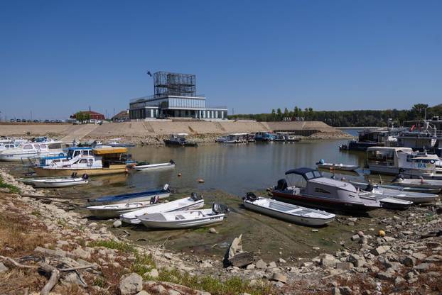 Vukovar: Niski vodostaj Vuke