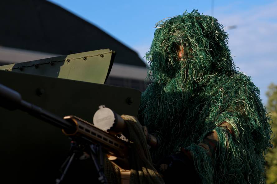 Zagreb: Svečani vojni mimohod u povodu 30 godina VRO Oluja