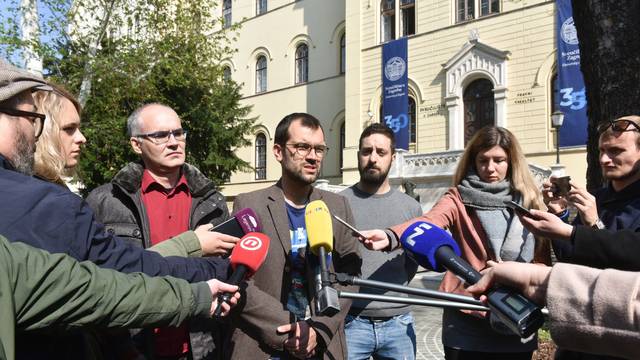 Zagreb: Konferencija inicijatora otvorenog pisma protiv dodjele poÄasnog doktorata BandiÄu