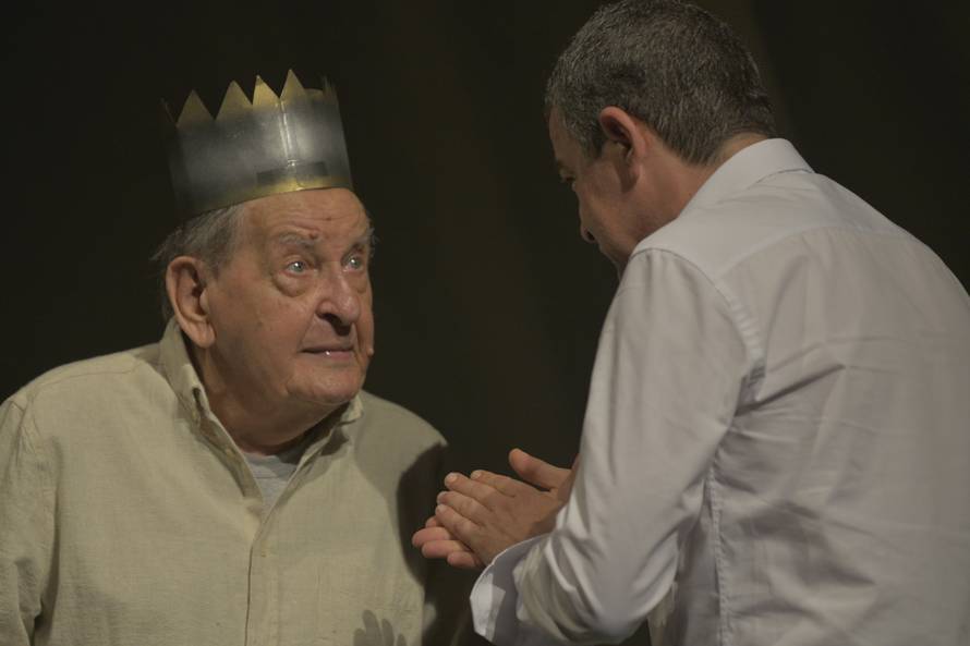 Velisavljević (94) pozitivan na korona virus: 'Ima teški oblik, priključen je na respirator'