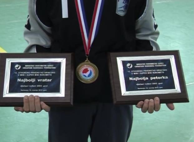 FOTO Obrane posvećuje njoj: Koga ljubi 'hobotnica' Dominik?