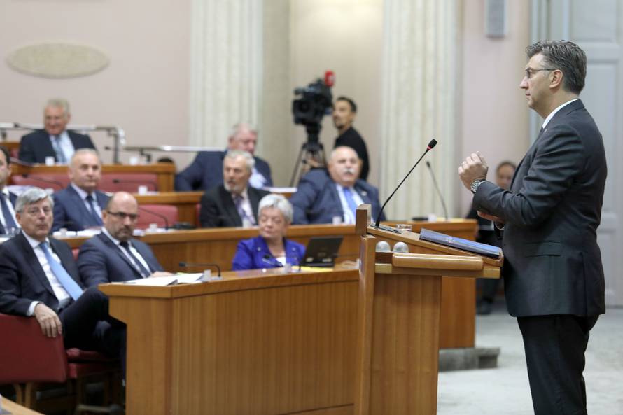 Zagreb: PlenkoviÄ u Saboru podnosi izvjeÅ¡Äe o radu Vlade