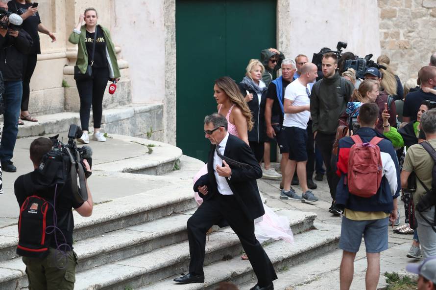 ARHIVA - 2024. Dubrovnik: Vjenčanje Nicole Artukovich i Liama Stewarta u crkvi sv.Ignacija
