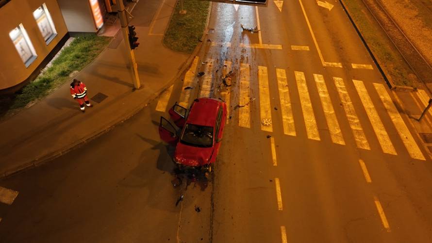 Krš i lom u Zagrebu:  Izazvao je sudar bez vozačke i registracije. Policija tražila zatvor, sud odbio