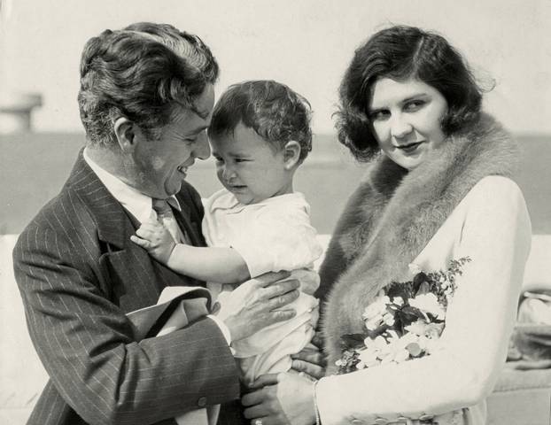 Charlie Chaplin, Lita Grey und Sohn / Foto um 1925/26