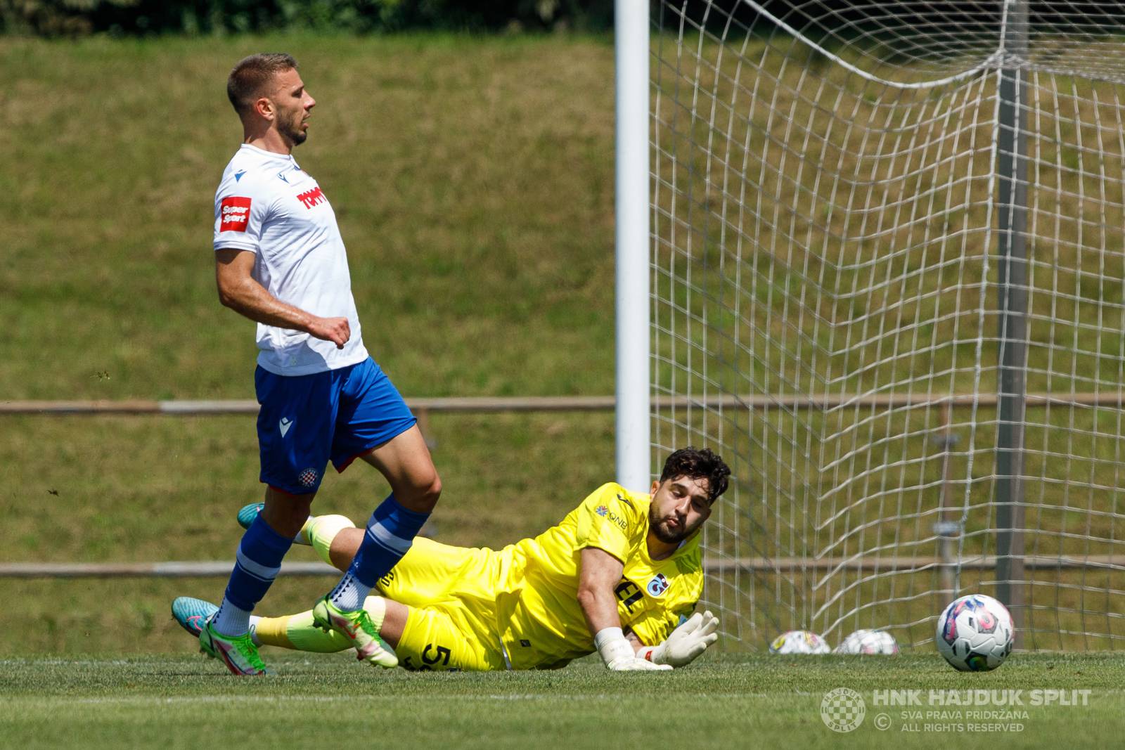 Uspješna generalka pred derbi: Hajduk srušio Bjeličin Trabzon! Oršić u debiju ozlijedio golmana