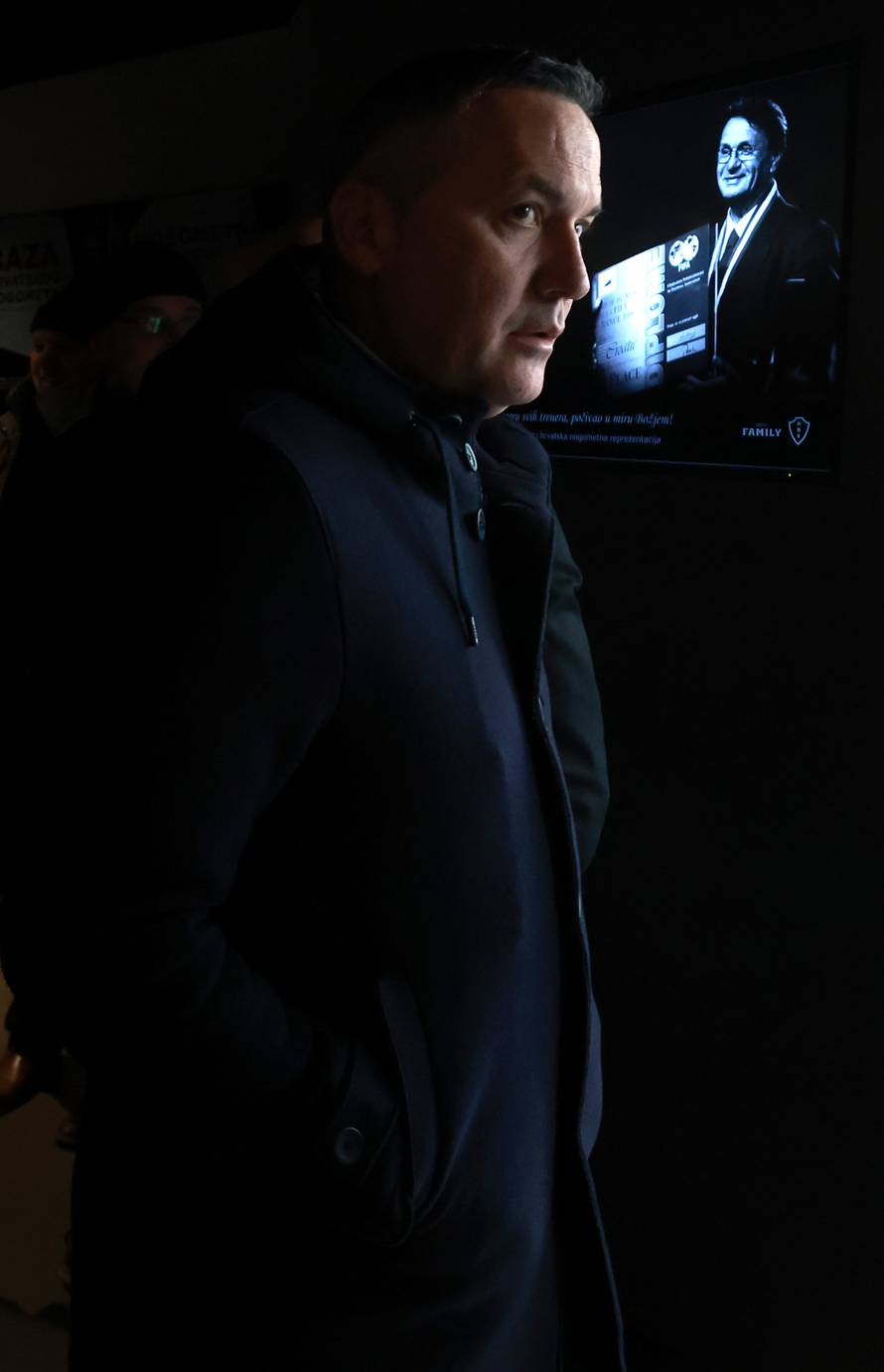 Zagreb: Kustić, Dalić i Svetina upisali se u knjigu žalosti za Ćiru Blaževića