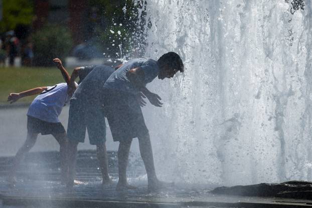 Heat wave hits Germany