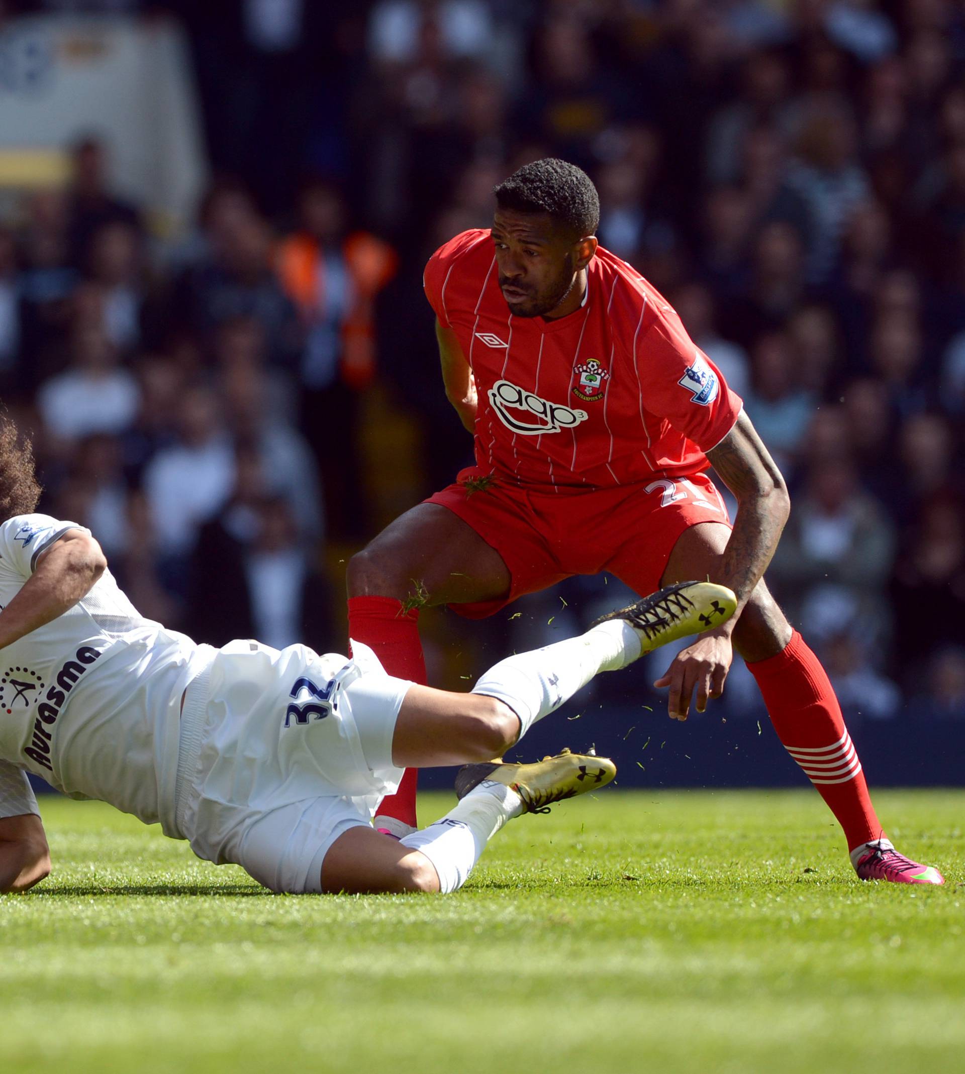 Soccer - Barclays Premier League - Tottenham Hotspur v Southampton - White Hart Lane