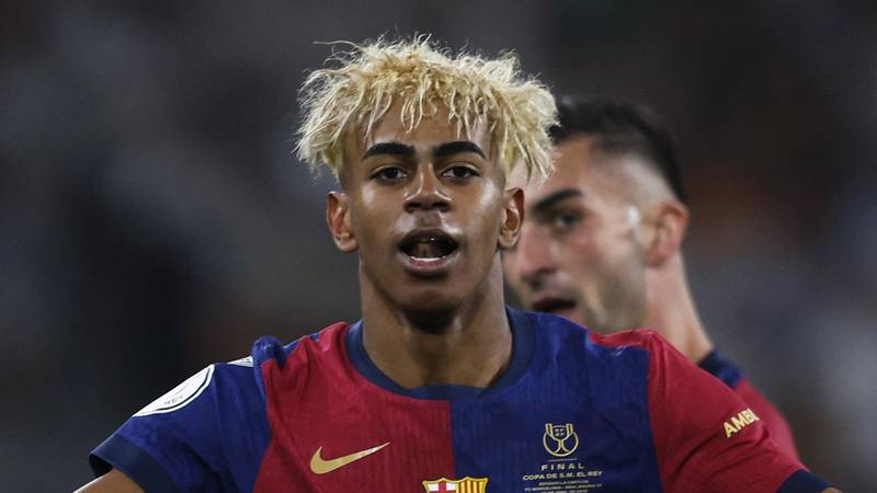 Barcelonino čudo odigralo 100. utakmicu za klub: 'Briše pod' s brojkama Messija i Ronalda... 15 2025 04 26t215132z 1513740794 up1el4q1opvjk rtrmadp 3 soccer spain bar rma report 2ojEpew