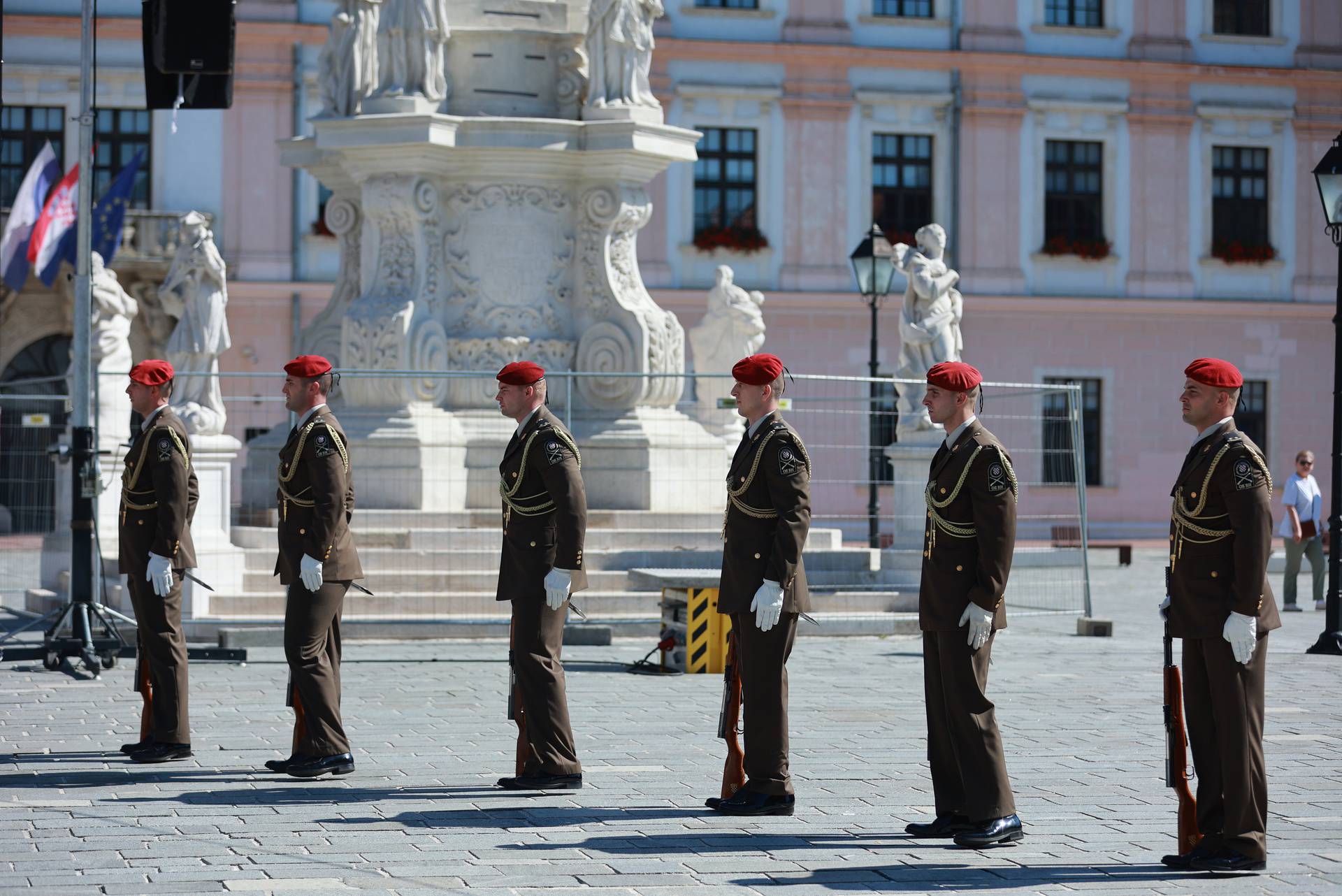 Osijek: Održana promocija vojnog poziva 'Postani hrvatski vojnik' 