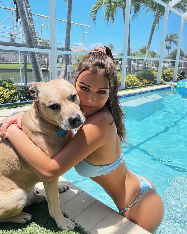 FOTO Ljepotica spojila seksepil i majčinstvo i inspirirala milijune ljudi u cijelom svijetu