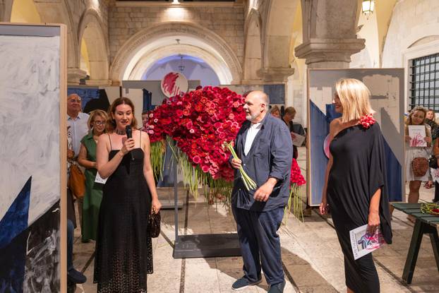 Dubrovnik: Saša Šekoranja otvorio izložbu svojih radova u atriju palače Sponza