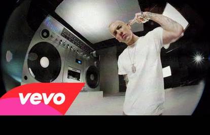 Eminem objavio spot za singl "Berzerk", gostuje K. Lamar