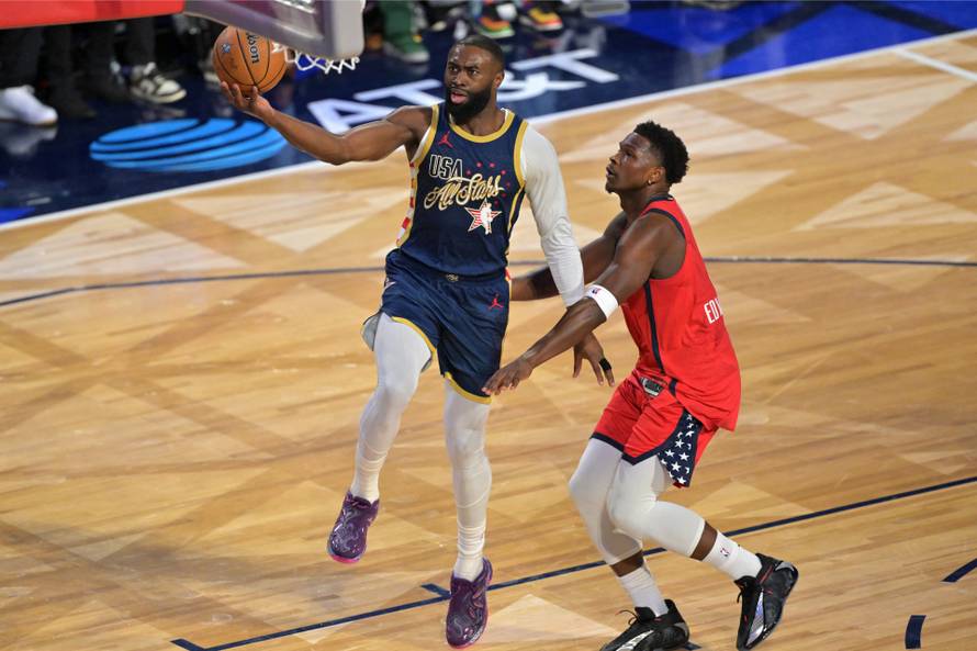 VIDEO Jokić ostao kratak u LA-u, suigrač promašio produžetak