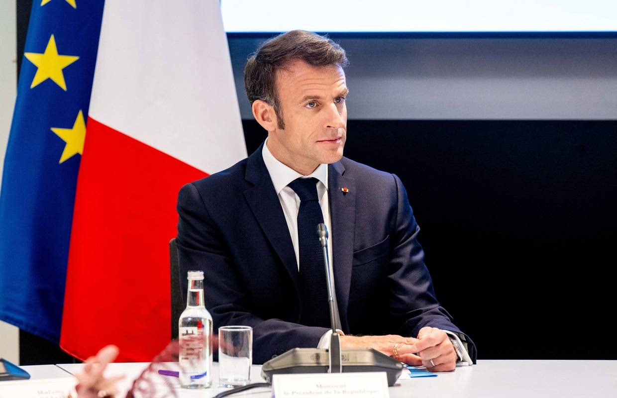 Macron poručio: Trebali smo slušati vaša upozorenja o Rusiji