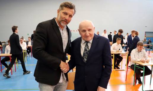 Poljska: Najstariji srednjoškolac  (85) opet pao na maturi: Sretan sam jer je barem unuk položio