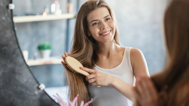 Napravite tretman za kosu od jaja: Jača je i ubrzava njen rast