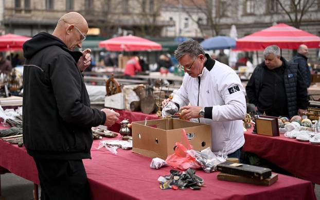 Zagreb: Sajam antikviteta na Britancu