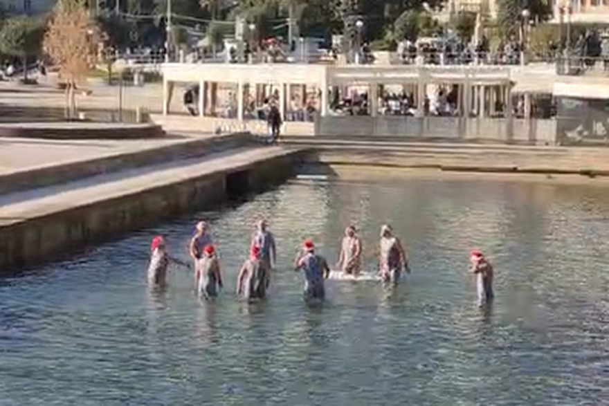 Bo&zcaron;i&cacute;ni picigin u Opatiji