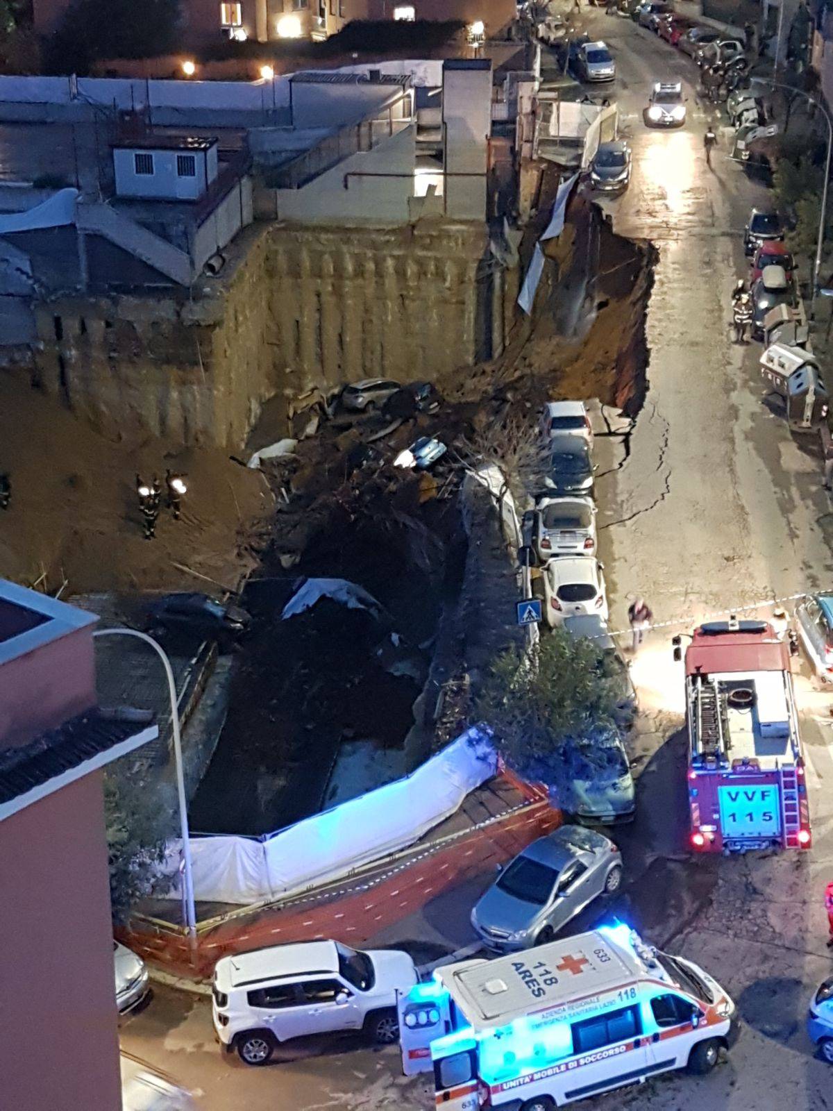 Rome, Via Lattanzio, collapses the road to the Balduina