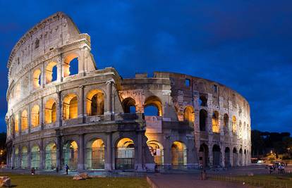 Lažna dojava: Rimski Kolosej evakuirali zbog sumnjive kutije