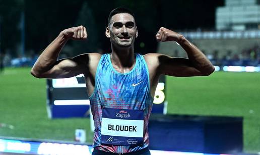 Hrvatski rekorder zbog mu&ccaron;nine zavr&scaron;io u bolnici tijekom SP-a, ali lako&cacute;om je u&scaron;ao u polufinale