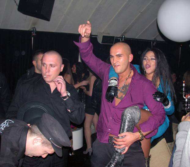 ARHIVA - 2008. Zagreb: Pjeva?ica Lil Kim partijala u narodnja?kom klubu Ludnica