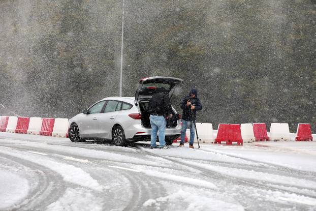 Platak: Prvi ovosezonski snijeg pao na Platku